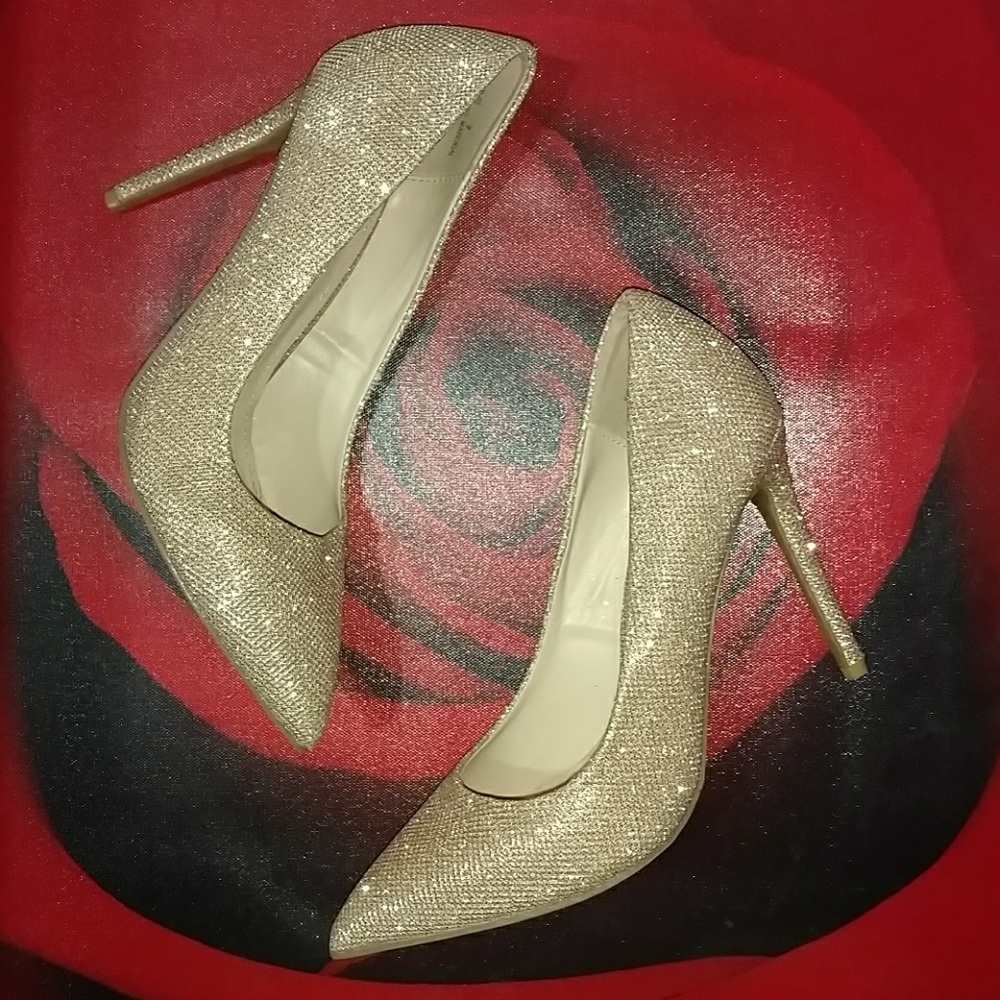 Anne Michelle Heels